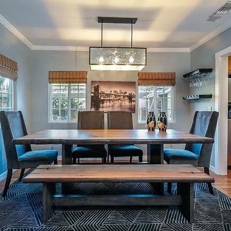 Stylish 2 Bed & 2 Bath At The Heart Of Hollywood With Free Parking - One Car Only Leilighet Los Angeles Eksteriør bilde