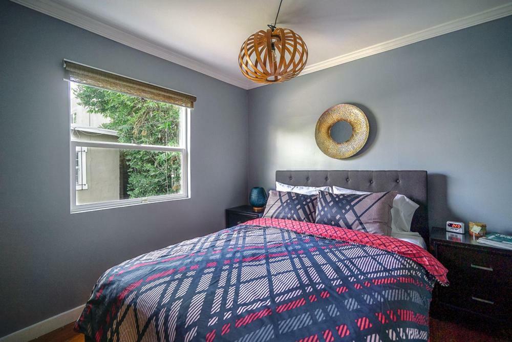 Stylish 2 Bed & 2 Bath At The Heart Of Hollywood With Free Parking - One Car Only Leilighet Los Angeles Eksteriør bilde