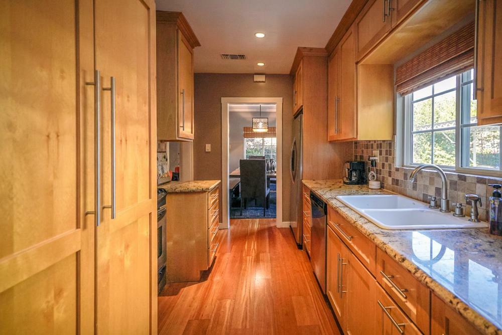 Stylish 2 Bed & 2 Bath At The Heart Of Hollywood With Free Parking - One Car Only Leilighet Los Angeles Eksteriør bilde